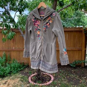 Long Embroidered Sweatshirt Size S (runs big)